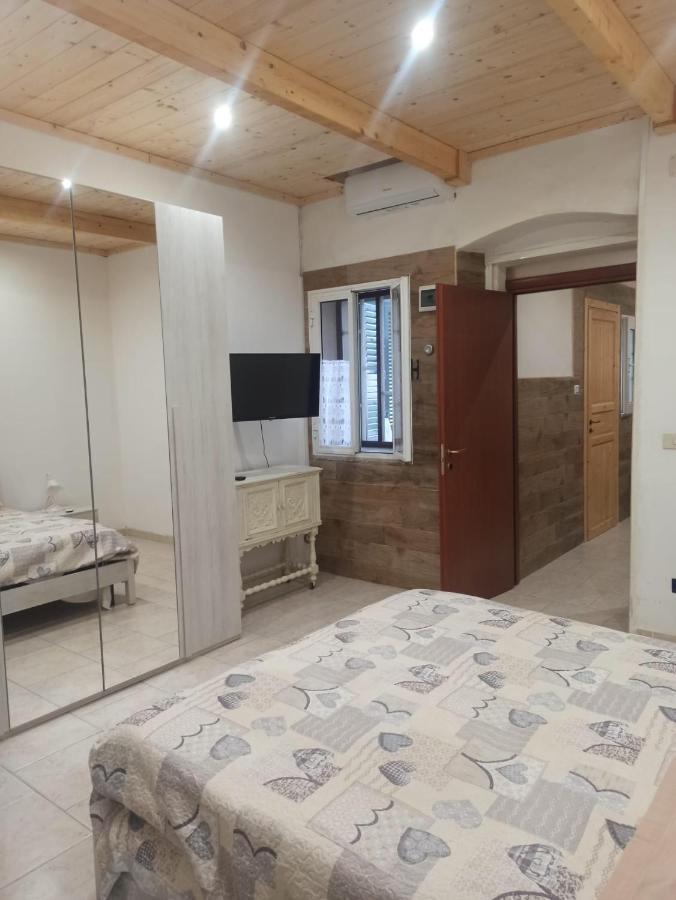 Al Vicoletto Villa Taranto Eksteriør bilde